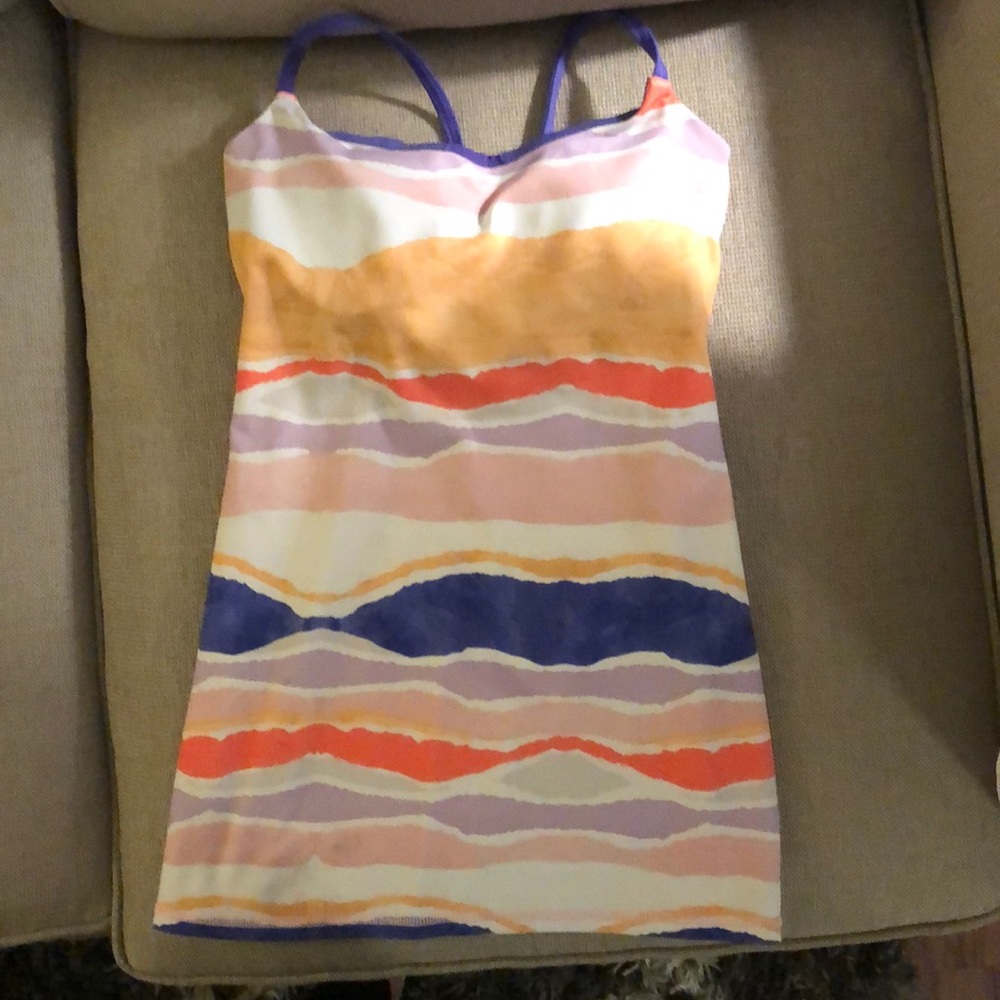 Lululemon tank